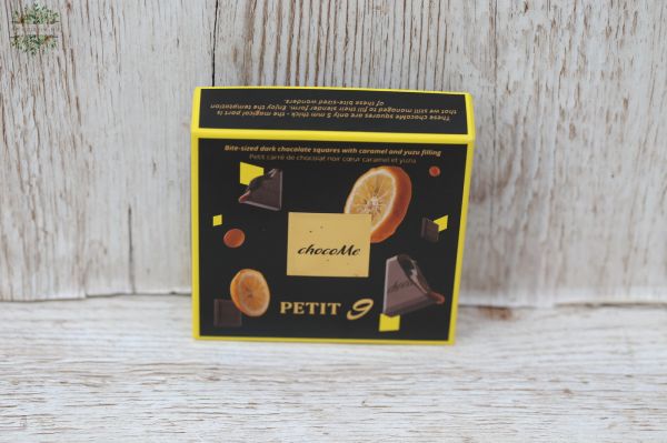 ChocoMe Petit 9 Caramell, Yuzu filled dark chocolate 