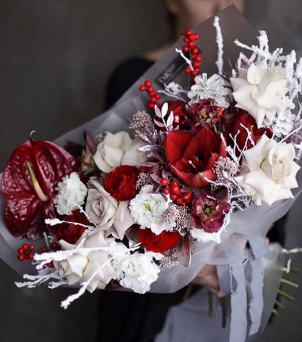 Moon bouquet with amaryllis, anthurium and roses