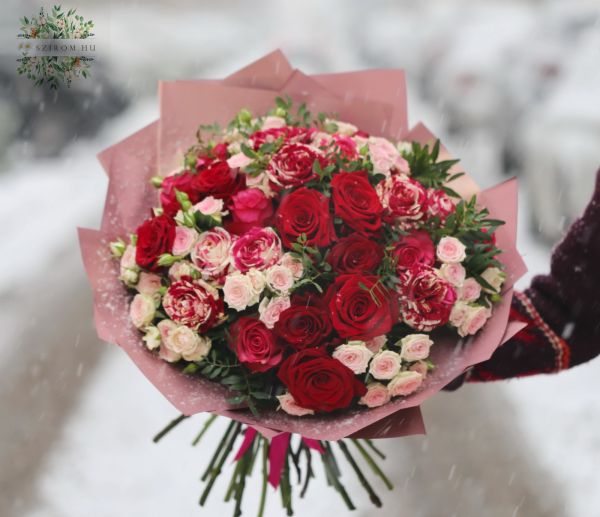 Beautiful transitional red harlequin roses with spray roses (38 stems)