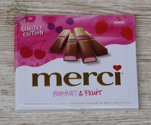 Merci Yoghurt and Fruit 250g
