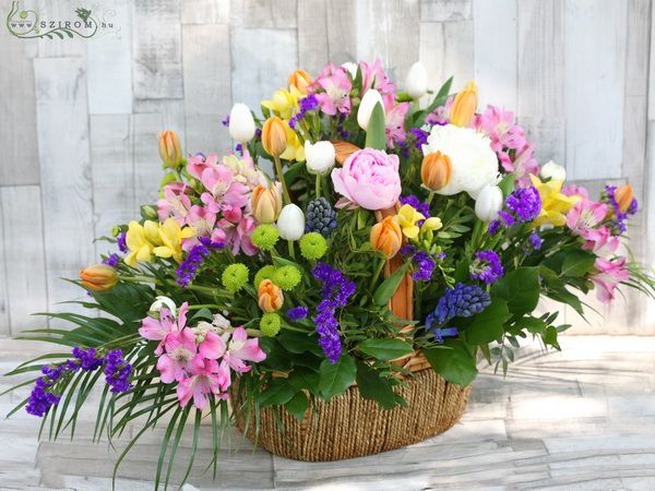 spring basket (56 stems, 60 cm)