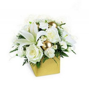 17 szál fehér virág, arany dobozban (25cm)