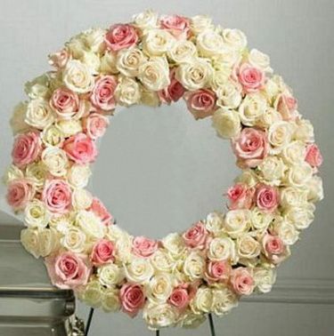 flower wreath with 100 roses (85cm)