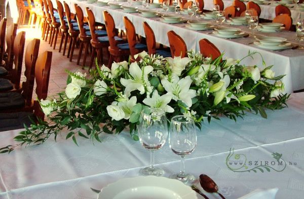 Main table centerpiece with white lilies and agapanthus, Domonyvölgy, wedding