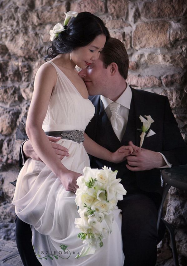 hair flowers, calla lilies (white)