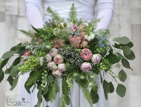 Menyasszonyi csokor rustic garden, ovális csokor (angol rózsa,molucella,mini protea, rózsaszín