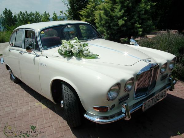 Corner car flower arrangement with lisianthus and calla (white)