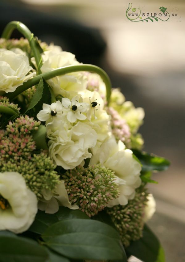 Autodekoration mit Blumen
