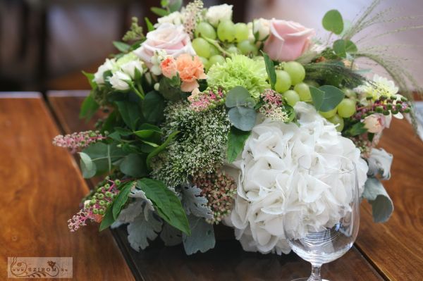 Wedding centerpiece wineyard style , Haraszthy Vallejo Etyek