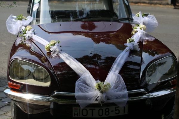 Autodekoration mit Blumen