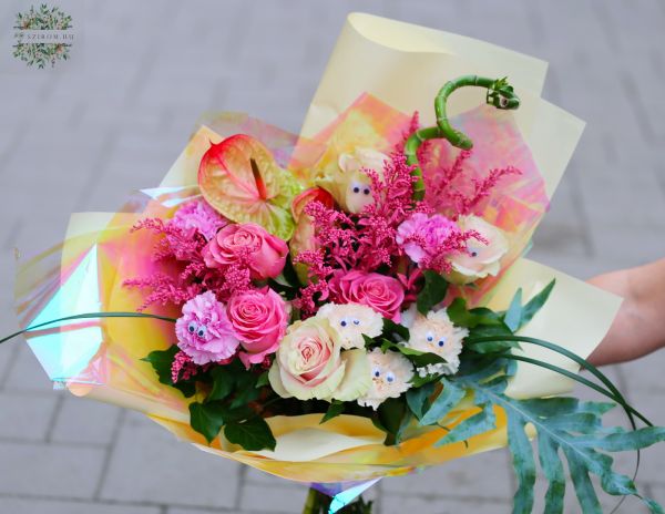 Derűs félhold csokor szemekkel (16 szál)