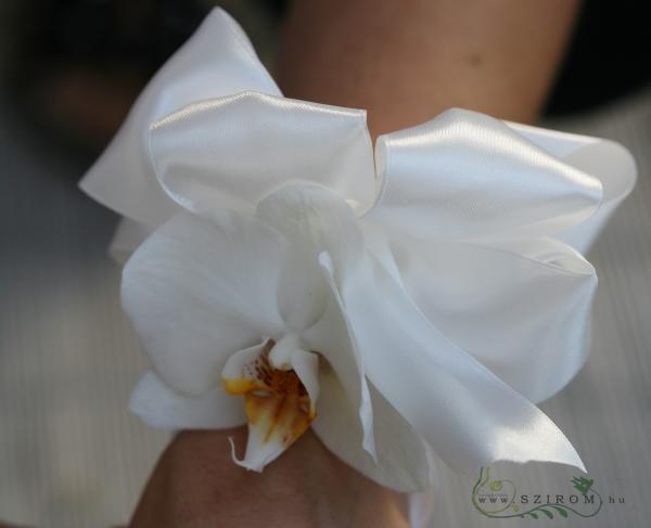wrist corsage made of orchid (white)
