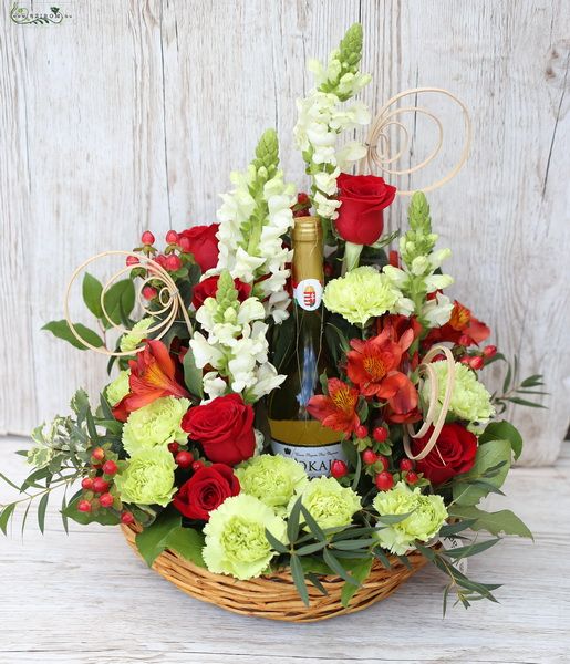 Eleganter Blumenkorb mit Tokajer Aszú