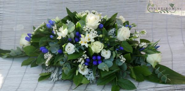 Main table centerpiece (rose, freesia, gentiana, limonium, white, blue), wedding