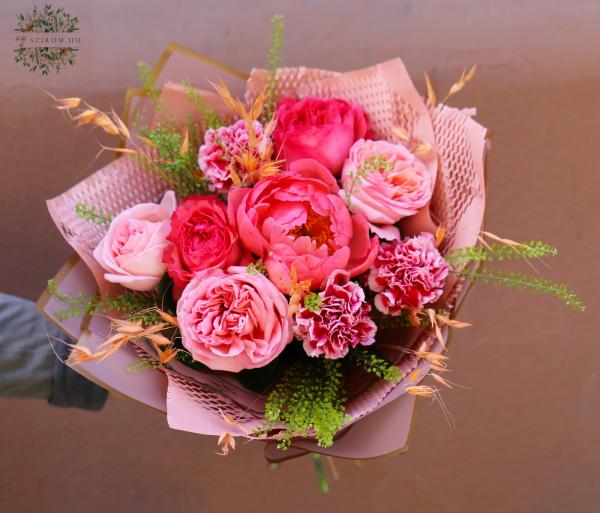Round hand tied bouquet with peony and peony flowered english roses 