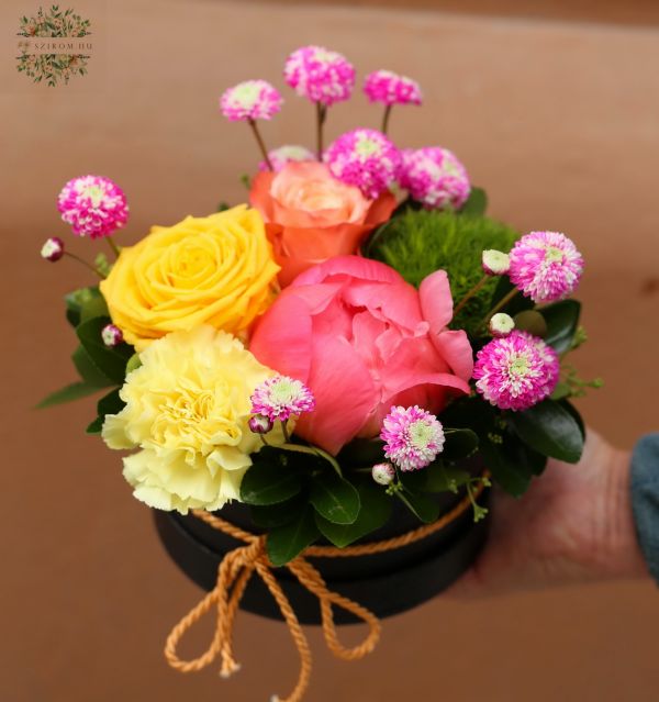 Kleine Sommerblumenbox mit intensiv farbigen Blüten (6 Stiele)