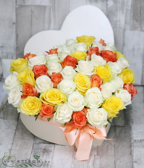 Herz Rosenbox mit 50 Rosen  (Gelb, orange, weiß)