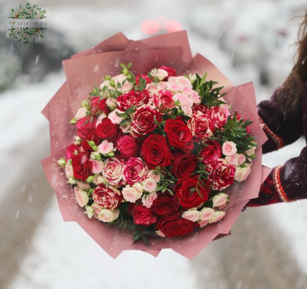 Beautiful transitional red harlequin roses with spray roses (38 stems)