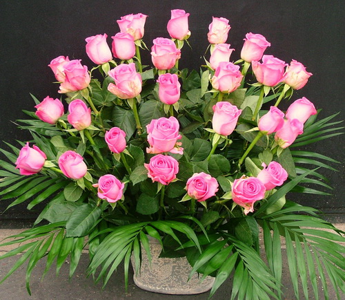 Virágküldés Budapest - 30 rózsaszín rózsás asztali dísz