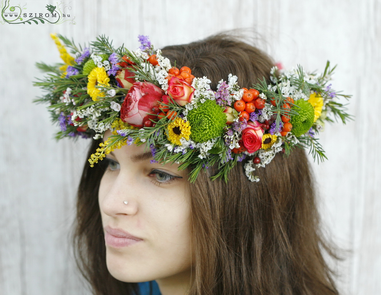 flower delivery Budapest - hair wreath made of sprayrose ( santini, limonium, colorful)