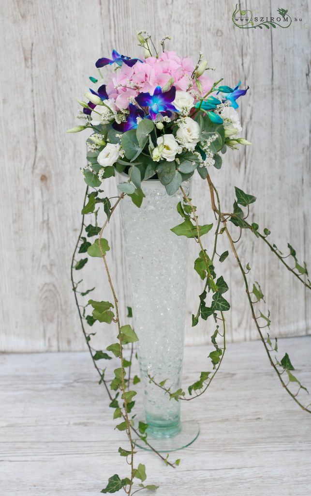 flower delivery Budapest - Centerpiece (hydrangea, lizantus, dendrobium, white, blue, pink), wedding