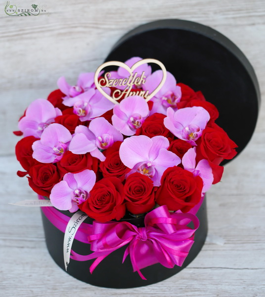 flower delivery Budapest - mother's day rose box with orchids (32 stems)
