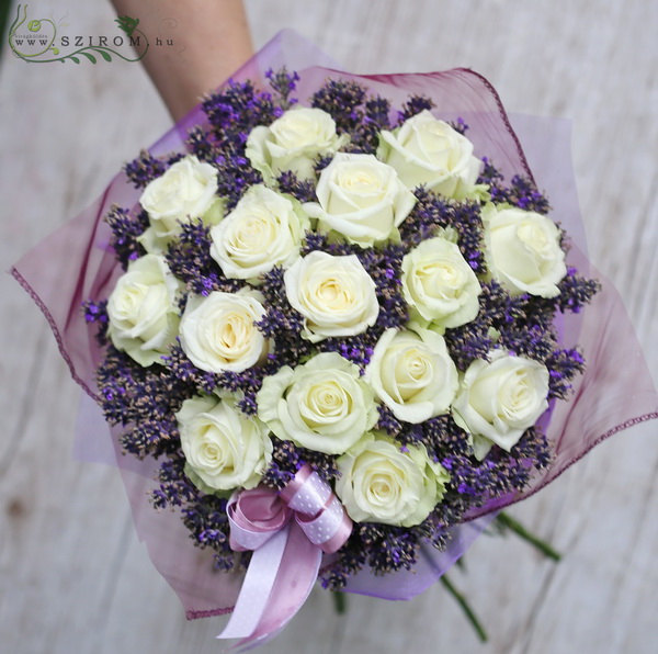 flower delivery Budapest - 15 White roses with lavander