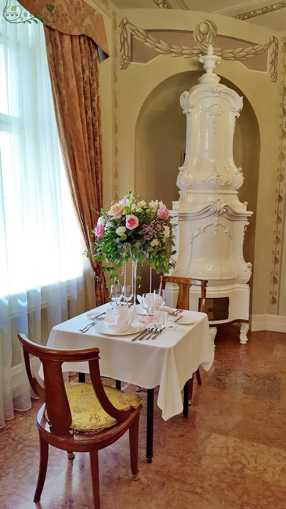 flower delivery Budapest - High wedding centerpiece, St George Hotel Budapest (Rose, lisianthus, alstromeria, wax, purple, pink, cream)
