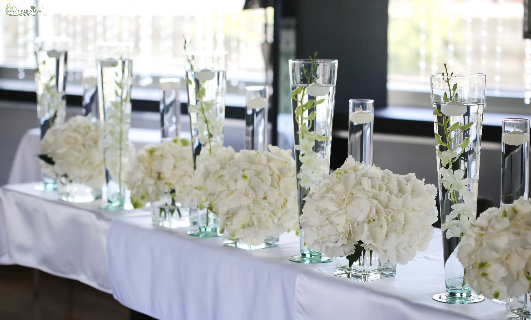 flower delivery Budapest - Wedding table decoration with many vases, Spoon Budapest (dendrobium, hydrangea, tulip, lisianthus, white)