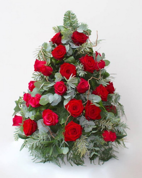 flower delivery Budapest - Red rose christmas tree (37 stems)