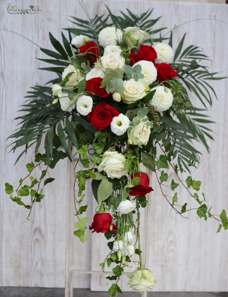 flower delivery Budapest - Red white cascading centerpiece (rose, lisianthus, dahlia)