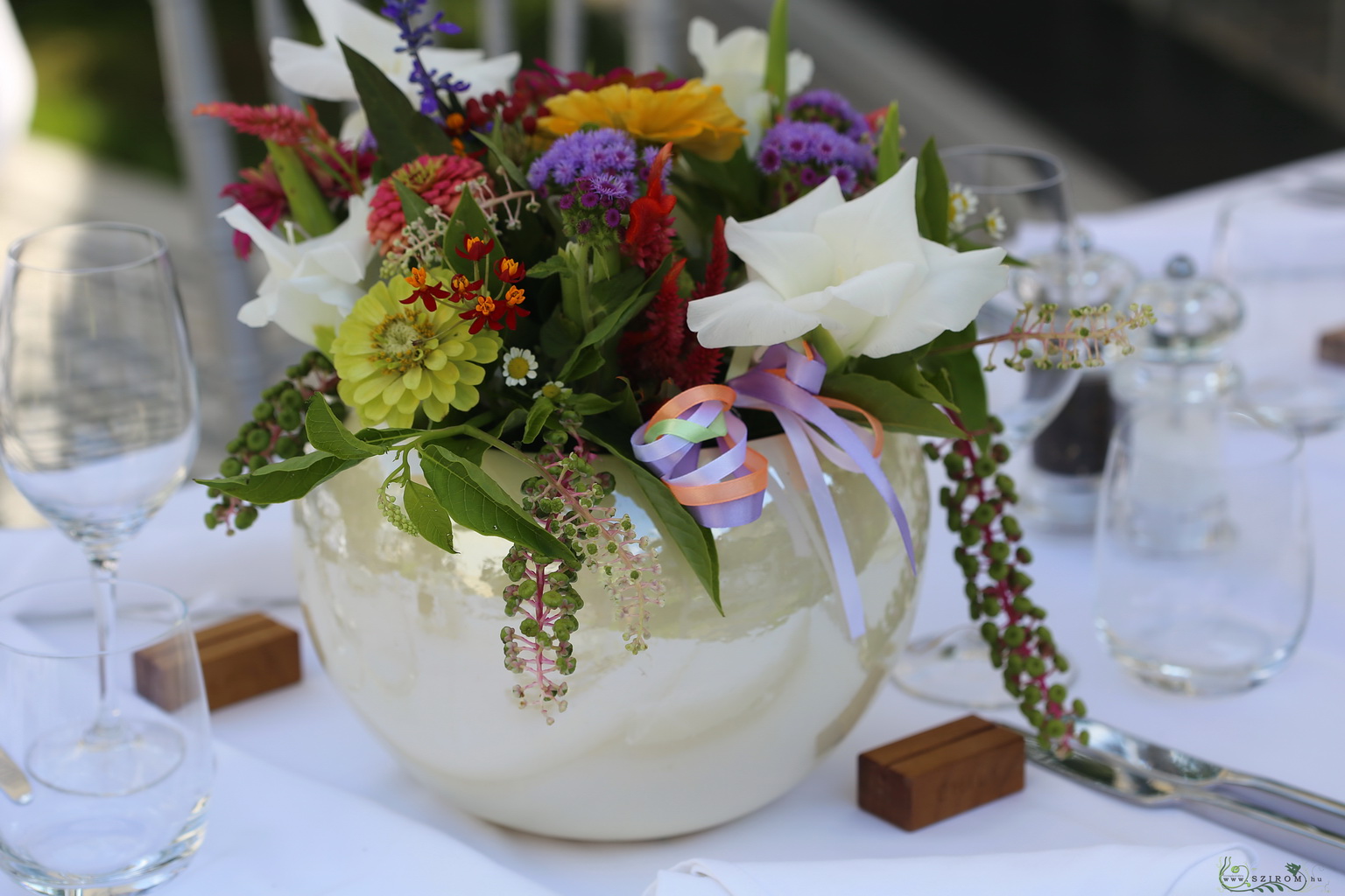 Blumenlieferung nach Budapest - Festsaaldekoration