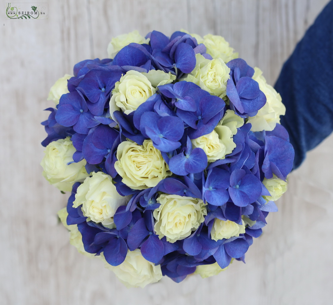 Menyasszonyi csokor (rózsa, hortenzia, fehér, kék)