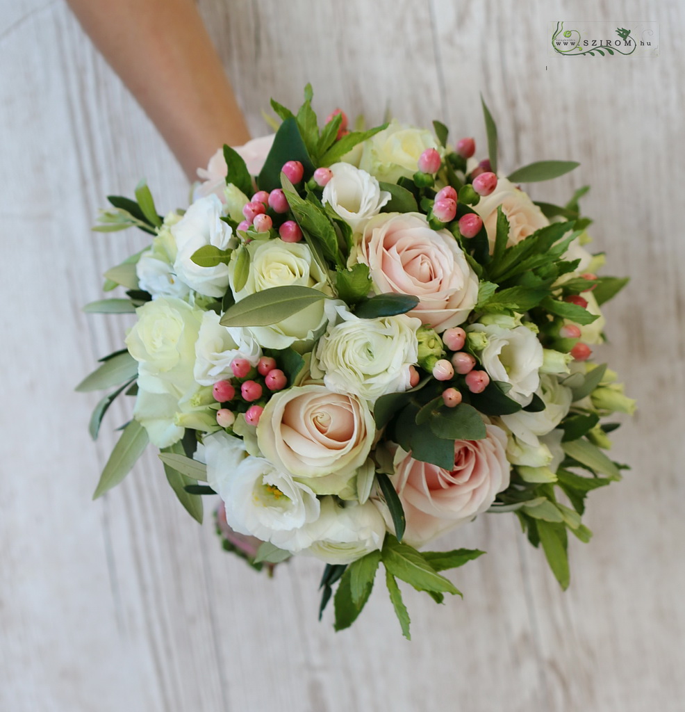 flower delivery Budapest - Bridal bouquet (rose, lisianthus, hypericum berries, buttercup, white, pink)