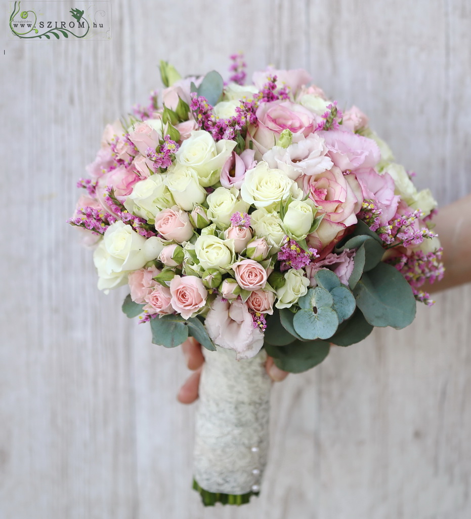 Menyasszonyi csokor (rózsa, bokros rózsa, liziantusz, sóvirág, fehér, rózsaszín)