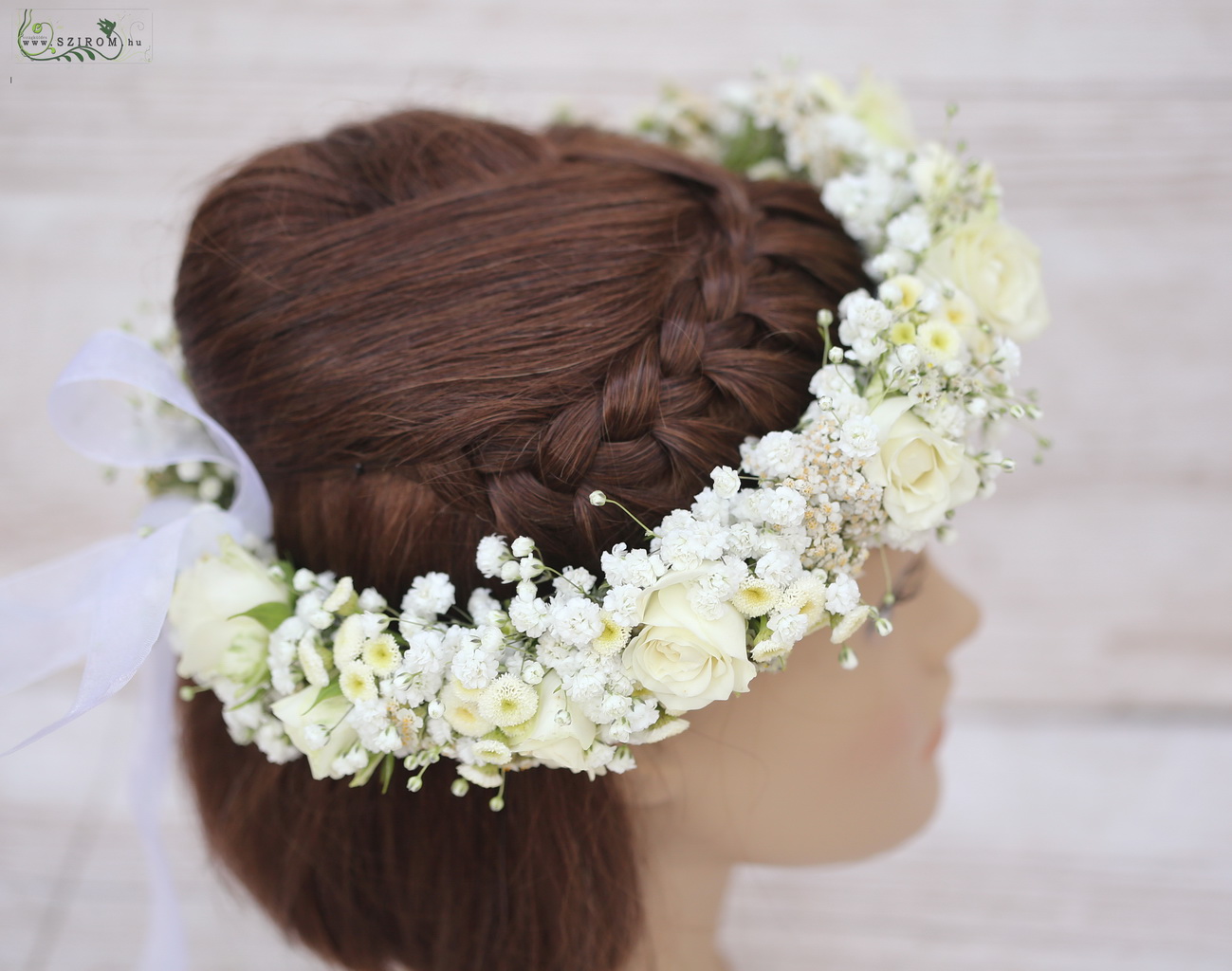 flower delivery Budapest - Flower crown with meadow flowers, white