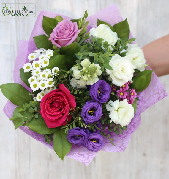 flower delivery Budapest - little mixed bouquet (9 st)