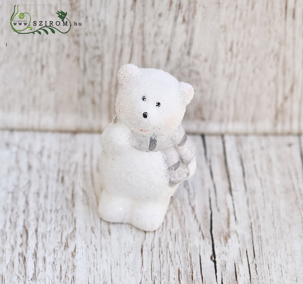 flower delivery Budapest - Ceramic polar bear with scarf (8cm)