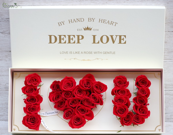 Blumenlieferung nach Budapest - I love you Box mit 29 Rosen