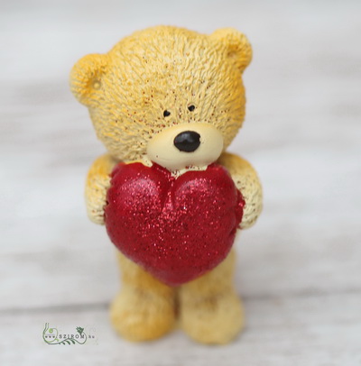 Blumenlieferung nach Budapest - Keramik Teddybär mit Herz (7cm)