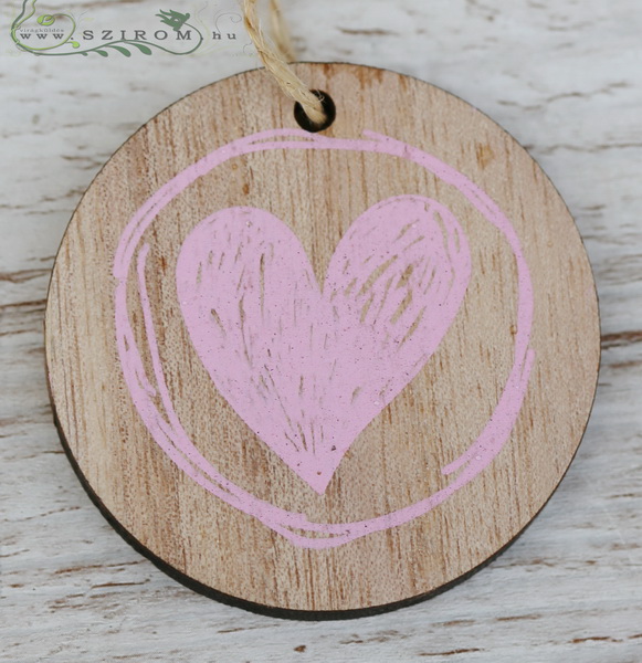 flower delivery Budapest - hanging wooden slice with pink heart(5,5cm)