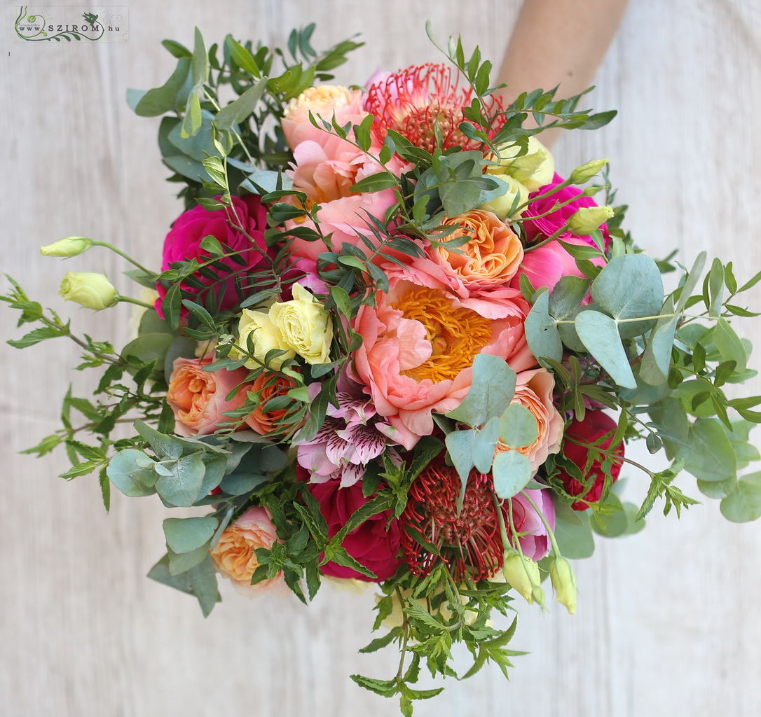 flower delivery Budapest - bridal bouquet (peony, rose, protes, orange, peach)