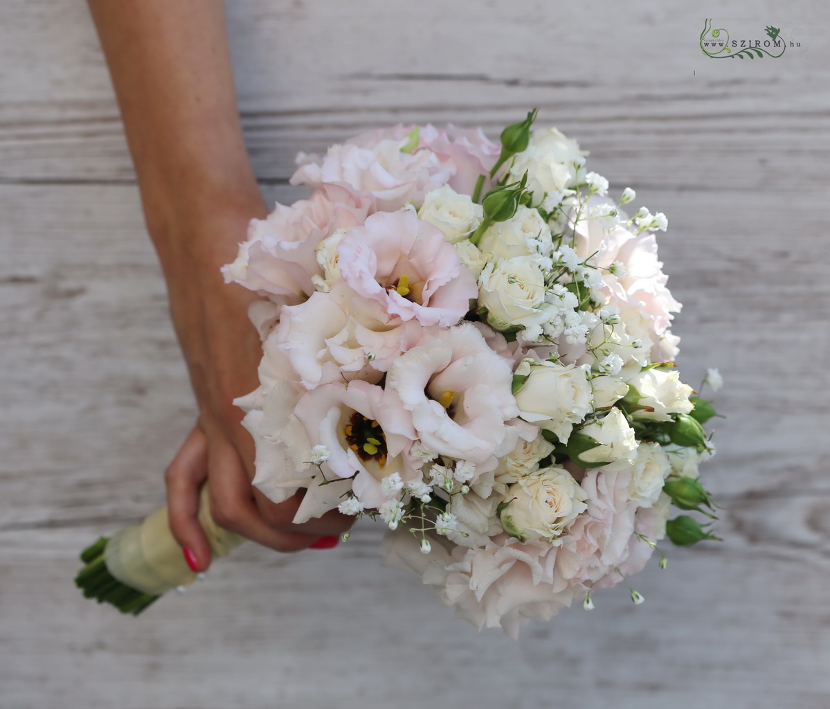 flower delivery Budapest - bridal bouquet (lisianthus, spray rose, pink, creme, pastel)