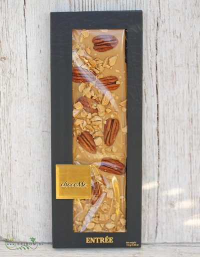 Virágküldés Budapest - chocoMe kézzel készült Szőkecsokoládé pekándióval, karamellel, füstölt sóval (110g) BL103