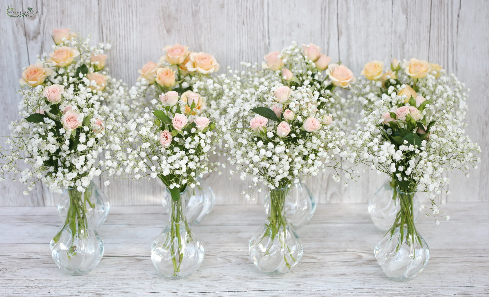 flower delivery Budapest - Wedding table decoration in small vase 1 db (babybreath, spray rose, peach, white)