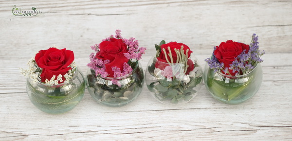 flower delivery Budapest - 4 small glass balls with red roses, and coorful smallflowers 