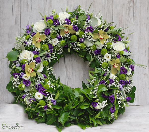 flower delivery Budapest - Purple green ivy wreath decorated in a crescent shape (34 stems)