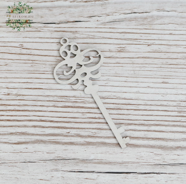 flower delivery Budapest - Wooden key