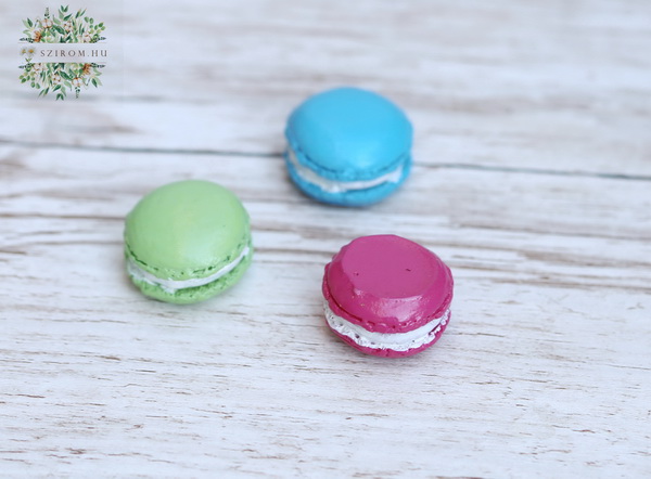 Blumenlieferung nach Budapest - Macaron 3 cm 3 st