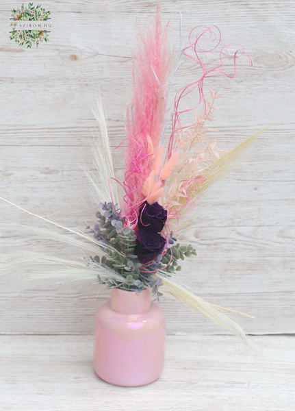 Blumenlieferung nach Budapest - pink decoration in vase with eternal roses